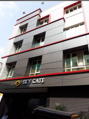SKY GATE HOTEL Near Apollo Hospital Apollo Women's & Children's US Consulate Sankara Netralaya Goethe Institute PrestigePalladium BSNL Office TAJ Coromandal India Oil Bhavan Dr Mohan's Diabetics VAC C